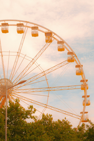 grande roue de la place des Quinquonces à Bordeaux